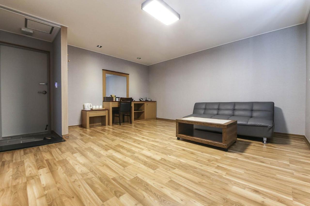 Gyeongpodae The Hotel Business Gangneung Exterior photo
